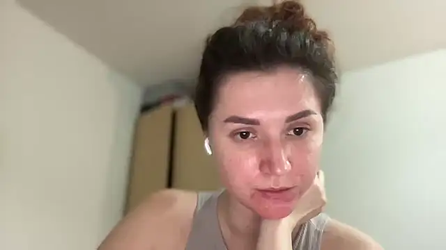 Foxy and classy online show from 19, 1, 2025