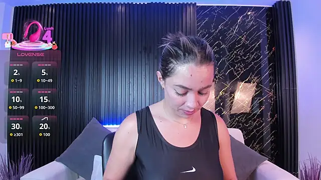Alessia Taylorr online show from 2, 10, 2025