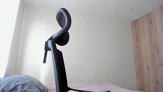 Sweetdreamses  online show from 24, 3, 2026