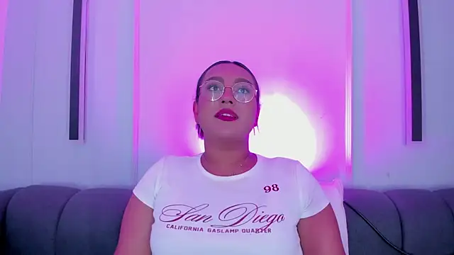 ellamontoya online show from 22, 11, 2025