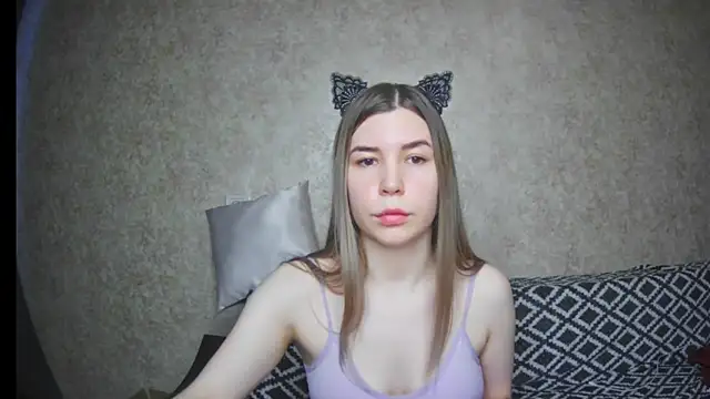 ElllaNuar online show from 6, 2, 2025