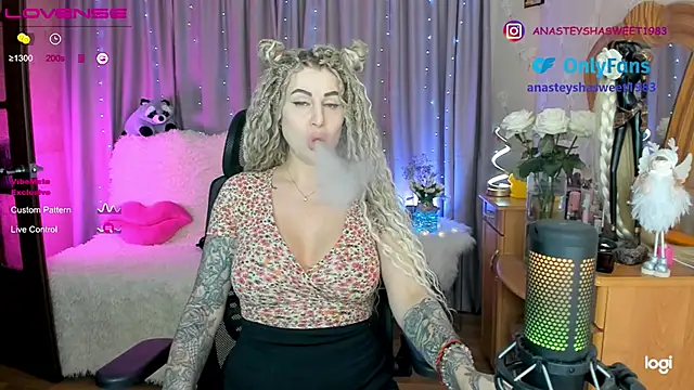 Snapshot of your_wild_amazon_forever chatting on 12, 12, 2024 your wild amazon forever online show from 12, 12, 2024