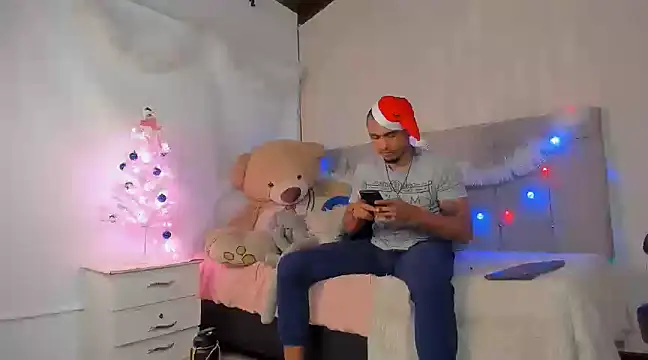 Mateo Reales online show from 7, 12, 2024