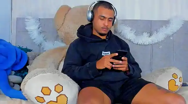 Mateo Reales online show from 30, 12, 2024