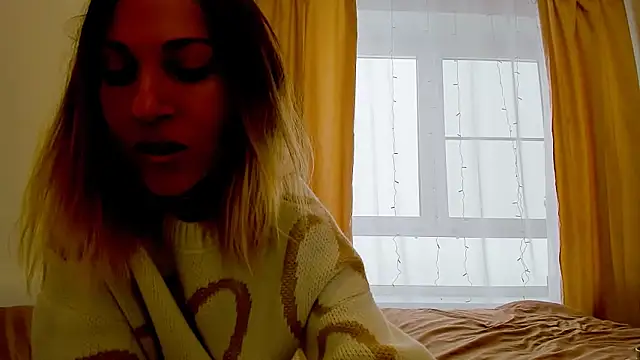 Snapshot of Mona_Cruz chatting on 14, 12, 2024 Mona Cruz online show from 14, 12, 2024