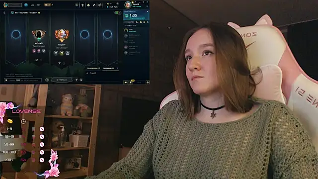 MoonlishSiren online show from 6, 11, 2025