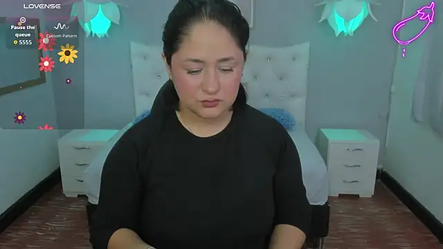 Snapshot of Lisa7_7 chatting on 18, 11, 2025 Lisa7 7 online show from 18, 11, 2025