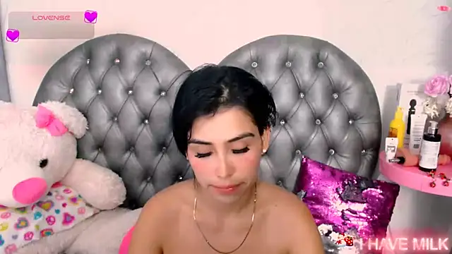 emma  cute   online show from 6, 1, 2025
