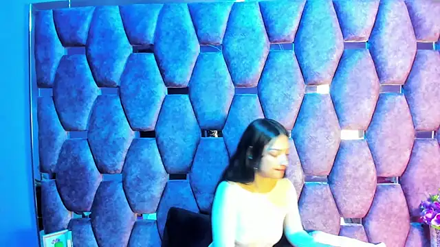 Snapshot of Aurora_18 chatting on 10, 10, 2025 Aurora 18 online show from 10, 10, 2025