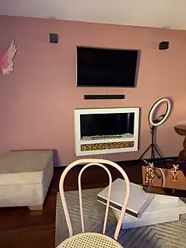 Snapshot of MiaWhitePink_ chatting on 12, 12, 2024 MiaWhitePink online show from 12, 12, 2024