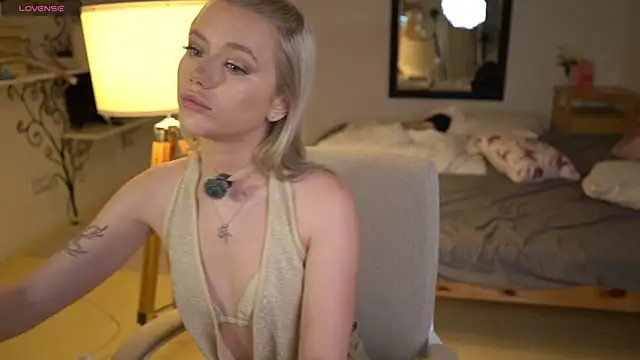 LexieLoree online show from 4, 11, 2025