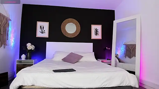 Snapshot of VioletPaket chatting on 24, 2, 2026 VioletPaket online show from 24, 2, 2026