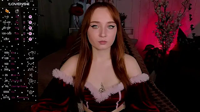 Snapshot of Emma_Chery chatting on 2, 11, 2025 Emma Chery online show from 2, 11, 2025