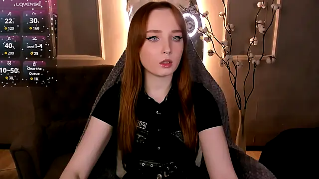 Snapshot of Emma_Chery chatting on 23, 11, 2025 Emma Chery online show from 23, 11, 2025