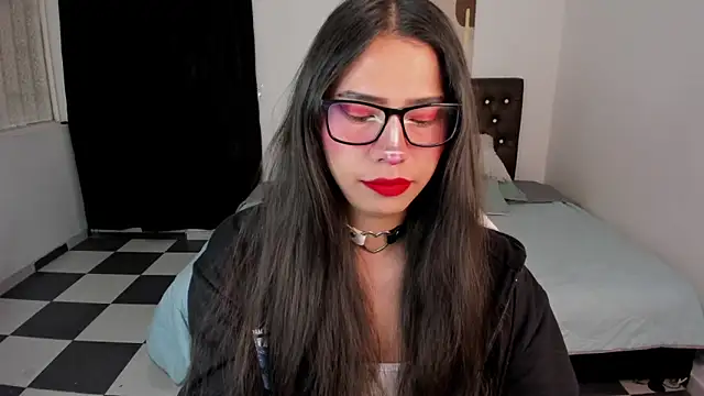 paula kawaiifu  online show from 8, 12, 2024