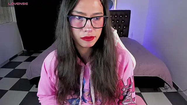 paula kawaiifu  online show from 5, 1, 2025