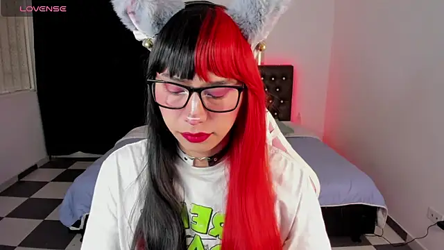 paula kawaiifu  online show from 16, 1, 2025