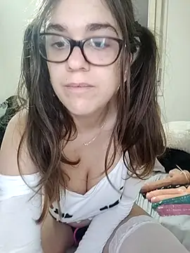 Snapshot of Miachan_LaGattinaVogliosa chatting on 31, 10, 2025 Miachan LaGattinaVogliosa online show from 31, 10, 2025