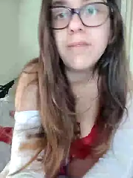 Snapshot of Miachan_LaGattinaVogliosa chatting on 17, 11, 2025 Miachan LaGattinaVogliosa online show from 17, 11, 2025