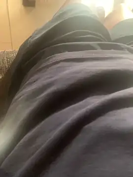 Snapshot of DManL chatting on 10, 11, 2025 DManL online show from 10, 11, 2025