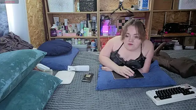 MiniNatalie online show from 4, 3, 2026