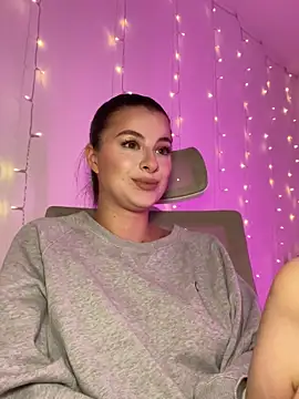 Snapshot of Mia-Minou chatting on 24, 10, 2025 Mia-Minou online show from 24, 10, 2025