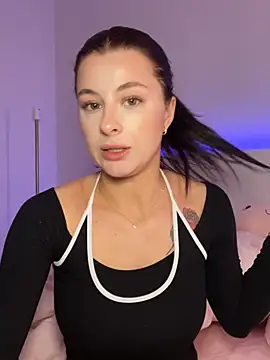 Snapshot of Mia-Minou chatting on 7, 2, 2026 Mia-Minou online show from 7, 2, 2026