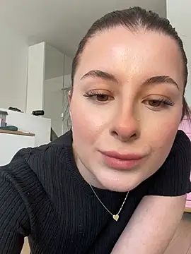 Snapshot of Mia-Minou chatting on 19, 2, 2026 Mia-Minou online show from 19, 2, 2026