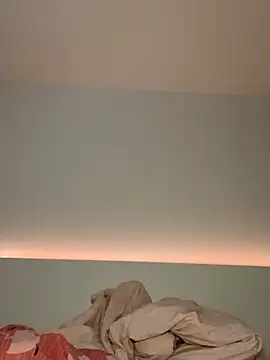 Snapshot of Mia-Minou chatting on 15, 3, 2026 Mia-Minou online show from 15, 3, 2026