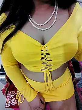 Snapshot of SHUBHI880 chatting on 3, 3, 2025 SHUBHI880 online show from 3, 3, 2025