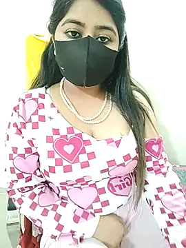 Snapshot of SHUBHI880 chatting on 8, 3, 2025 SHUBHI880 online show from 8, 3, 2025