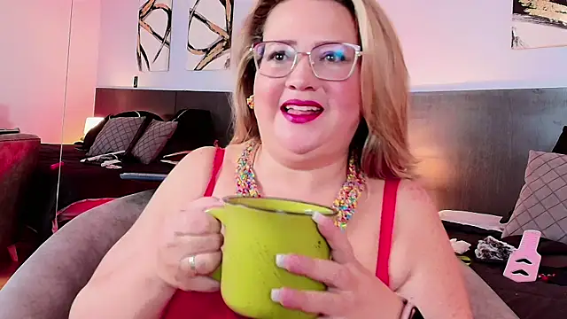 MartinaCaycedo online show from 9, 1, 2025