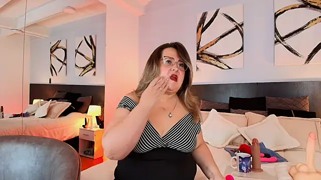 MartinaCaycedo online show from 3, 10, 2025