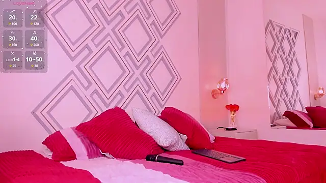  CurlyGirl  online show from 5, 2, 2025