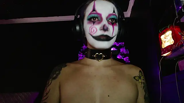 Eloise-brown online show from 4, 12, 2025