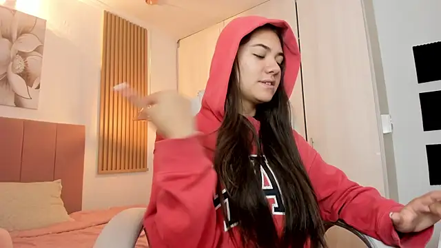 Snapshot of mia_nevaeh chatting on 6, 1, 2025 mia nevaeh online show from 6, 1, 2025