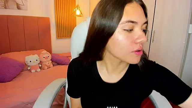 Snapshot of mia_nevaeh chatting on 7, 1, 2025 mia nevaeh online show from 7, 1, 2025