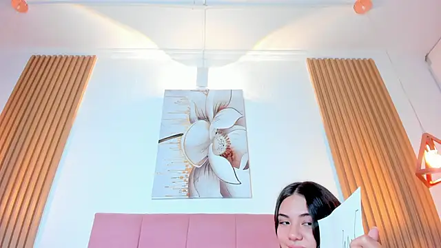 Snapshot of mia_nevaeh chatting on 5, 2, 2025 mia nevaeh online show from 5, 2, 2025