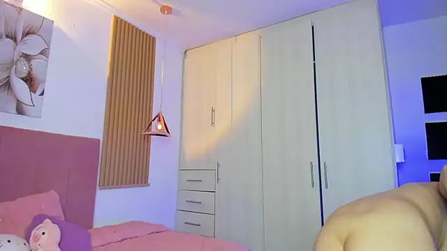 Snapshot of mia_nevaeh chatting on 17, 9, 2025 mia nevaeh online show from 17, 9, 2025