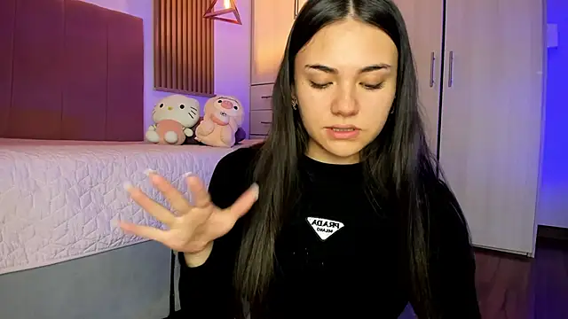 Snapshot of mia_nevaeh chatting on 20, 11, 2025 mia nevaeh online show from 20, 11, 2025