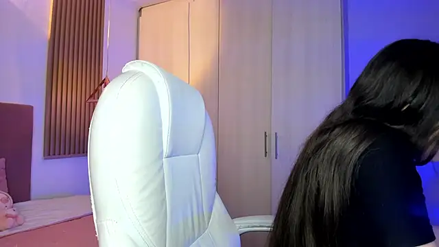 Snapshot of mia_nevaeh chatting on 16, 12, 2025 mia nevaeh online show from 16, 12, 2025