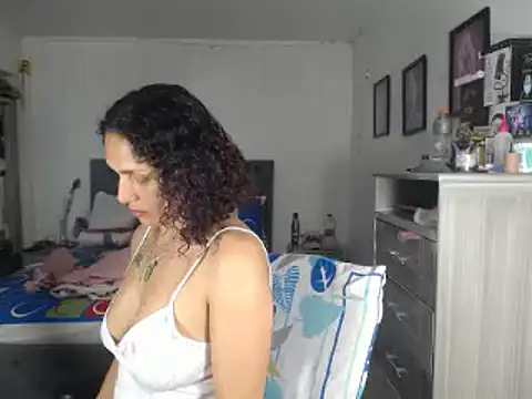 Corina hot online show from 29, 12, 2024