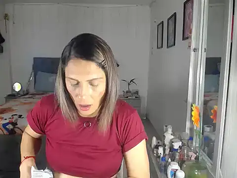 Corina hot online show from 23, 10, 2025