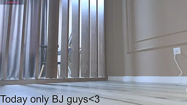 Snapshot of Ake_Mi chatting on 27, 10, 2025 Ake Mi online show from 27, 10, 2025