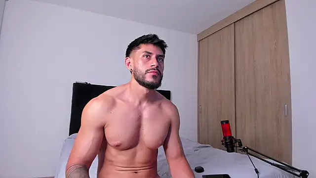 Snapshot of alexxxmachine chatting on 18, 2, 2025 alexxxmachine online show from 18, 2, 2025