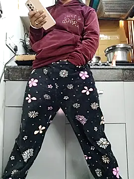 Manpreet kaur21 online show from 10, 1, 2025