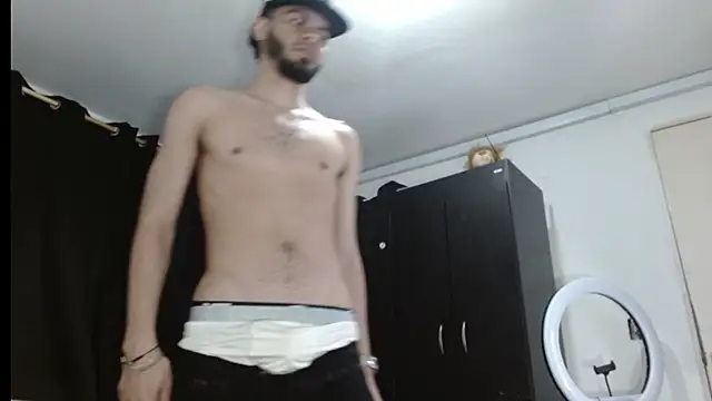 Snapshot of badanyboy chatting on 27, 11, 2025 badanyboy online show from 27, 11, 2025