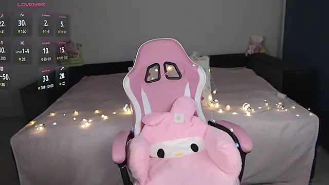 sweetdollyx online show from 27, 2, 2025