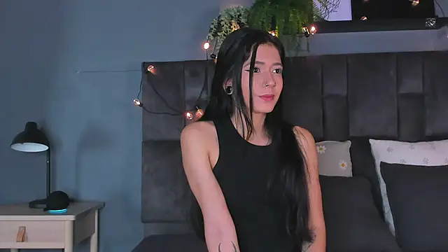 AmyPalmmer online show from 23, 10, 2025