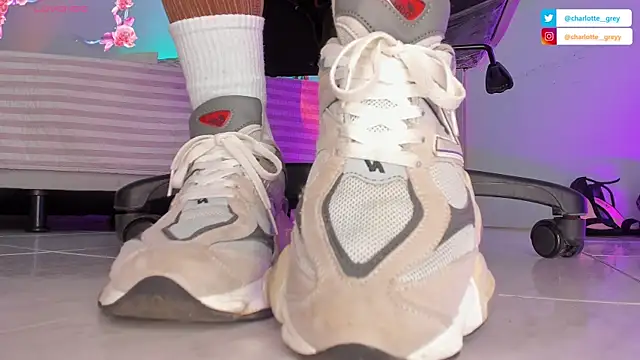 Snapshot of charlotte__grey chatting on 11, 10, 2025 charlotte grey online show from 11, 10, 2025